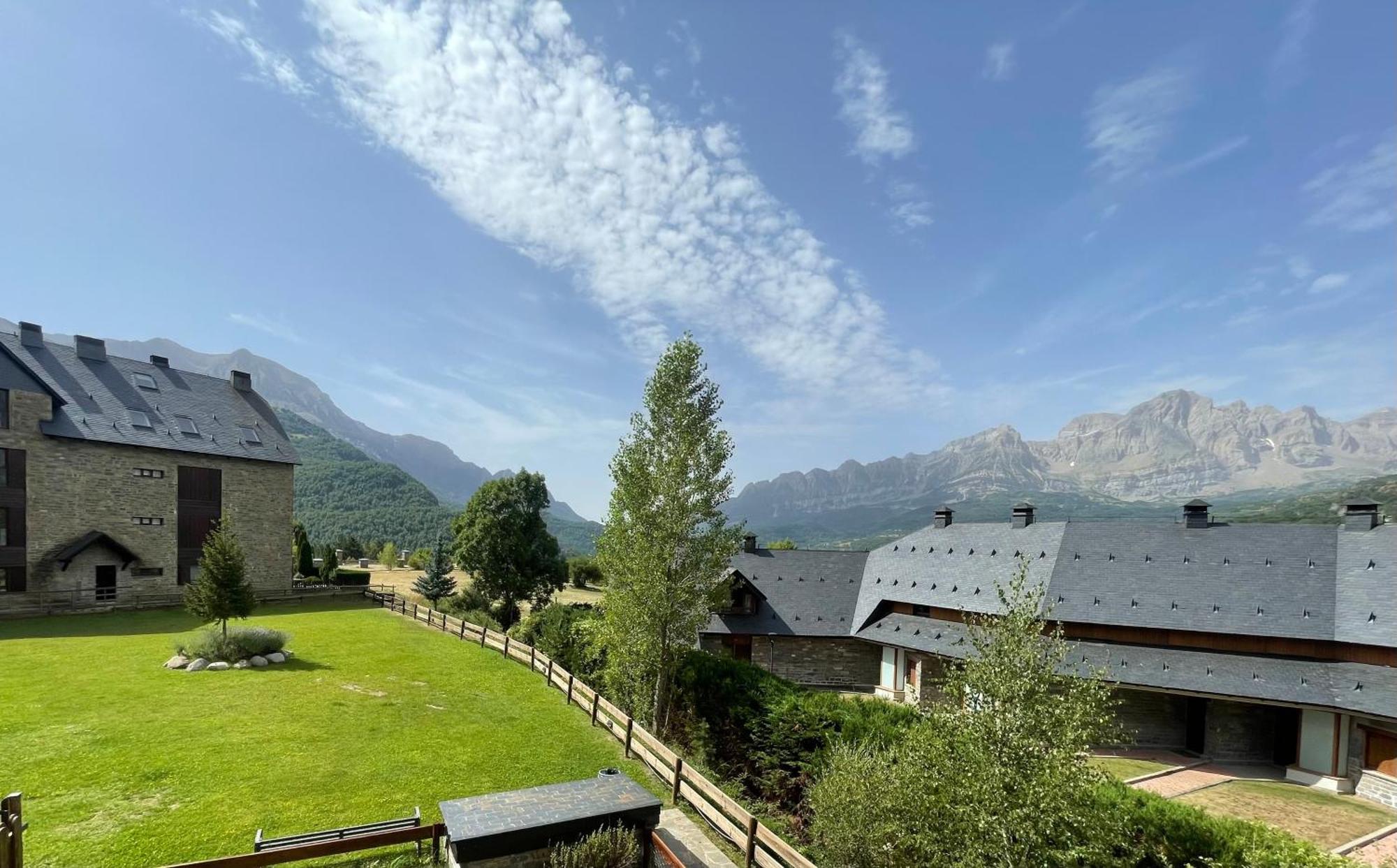Ventanal De Saras Petfriendly Garaje Trastero Y Chimenea - Arafita Apartment Panticosa