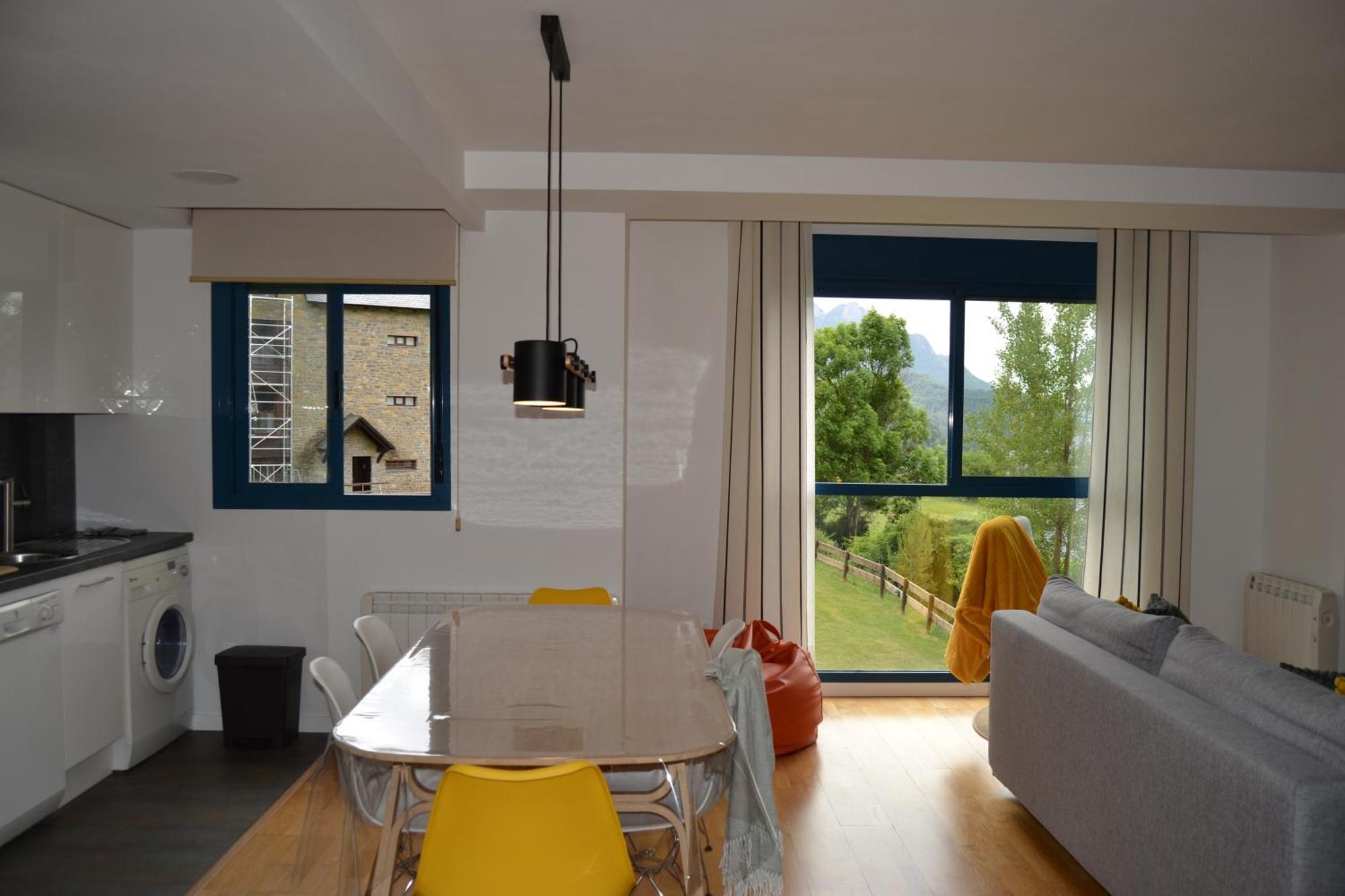Ventanal De Saras Petfriendly Garaje Trastero Y Chimenea - Arafita Panticosa