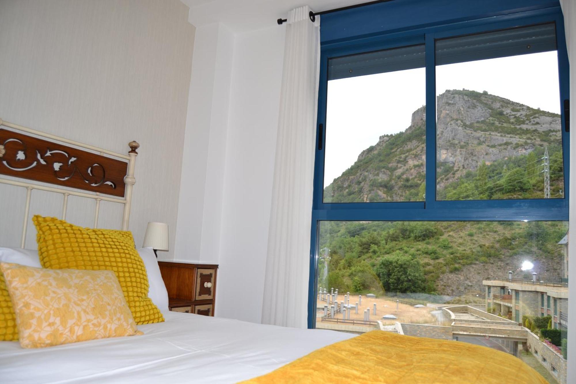 Ventanal De Saras Petfriendly Garaje Trastero Y Chimenea - Arafita